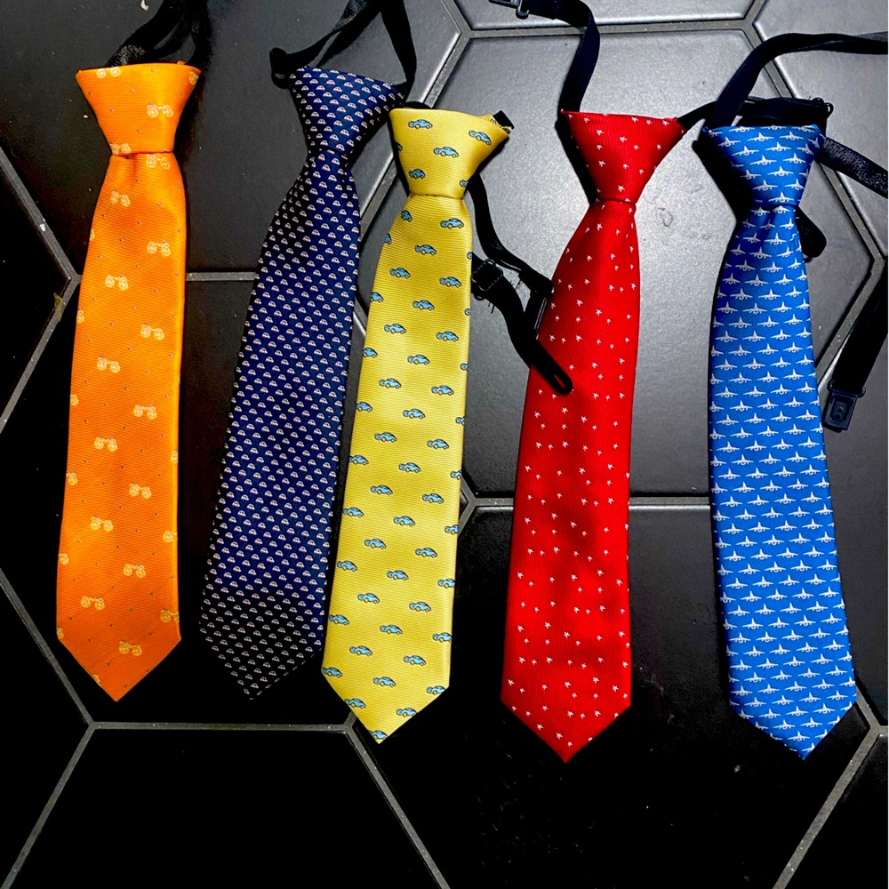 Almost untouched ties for kids.  Good for kids 3-8